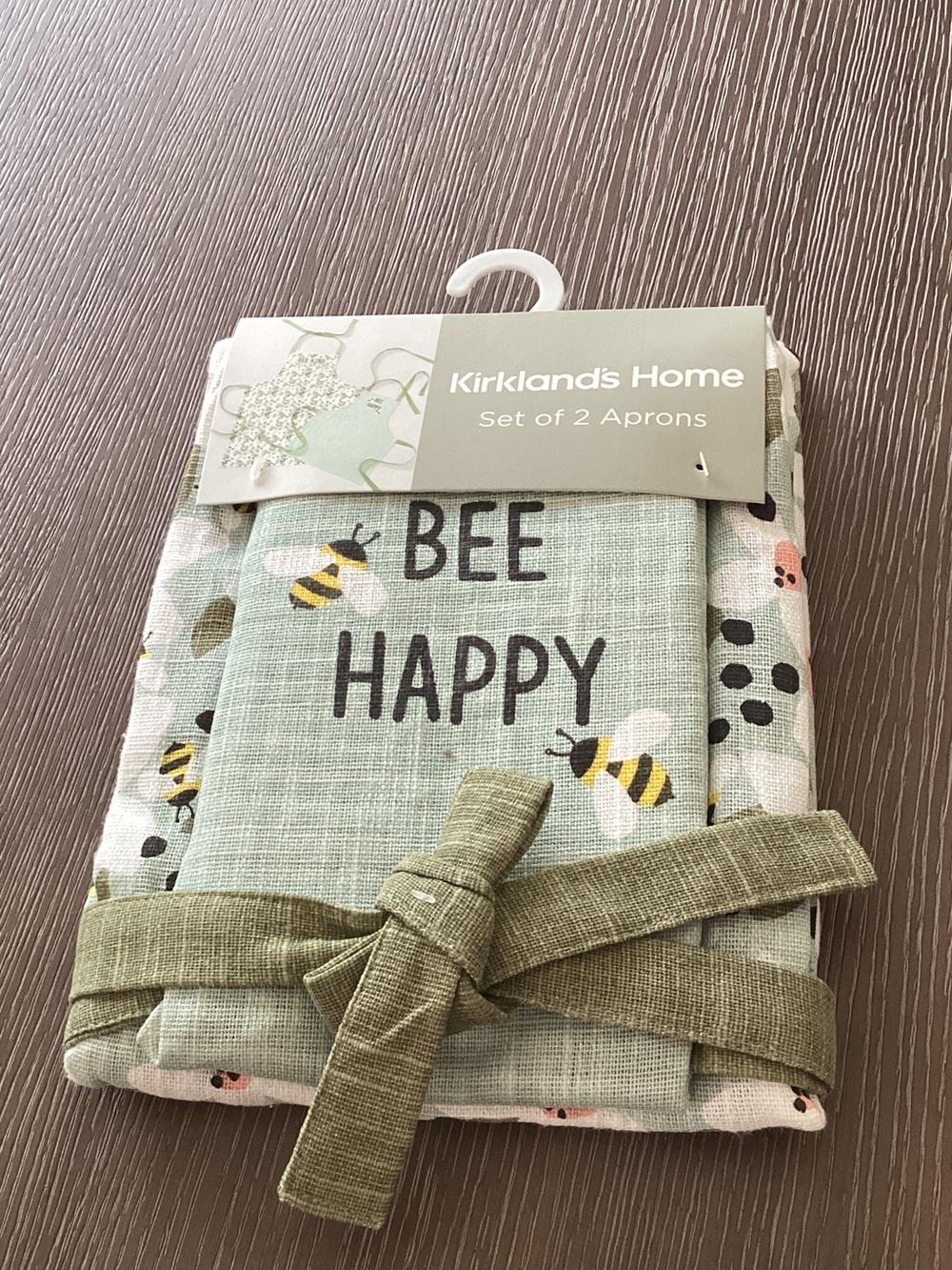 Kirkland's Home Bee Happy Light Green Apron Set of 2 Mommy & Me Set.